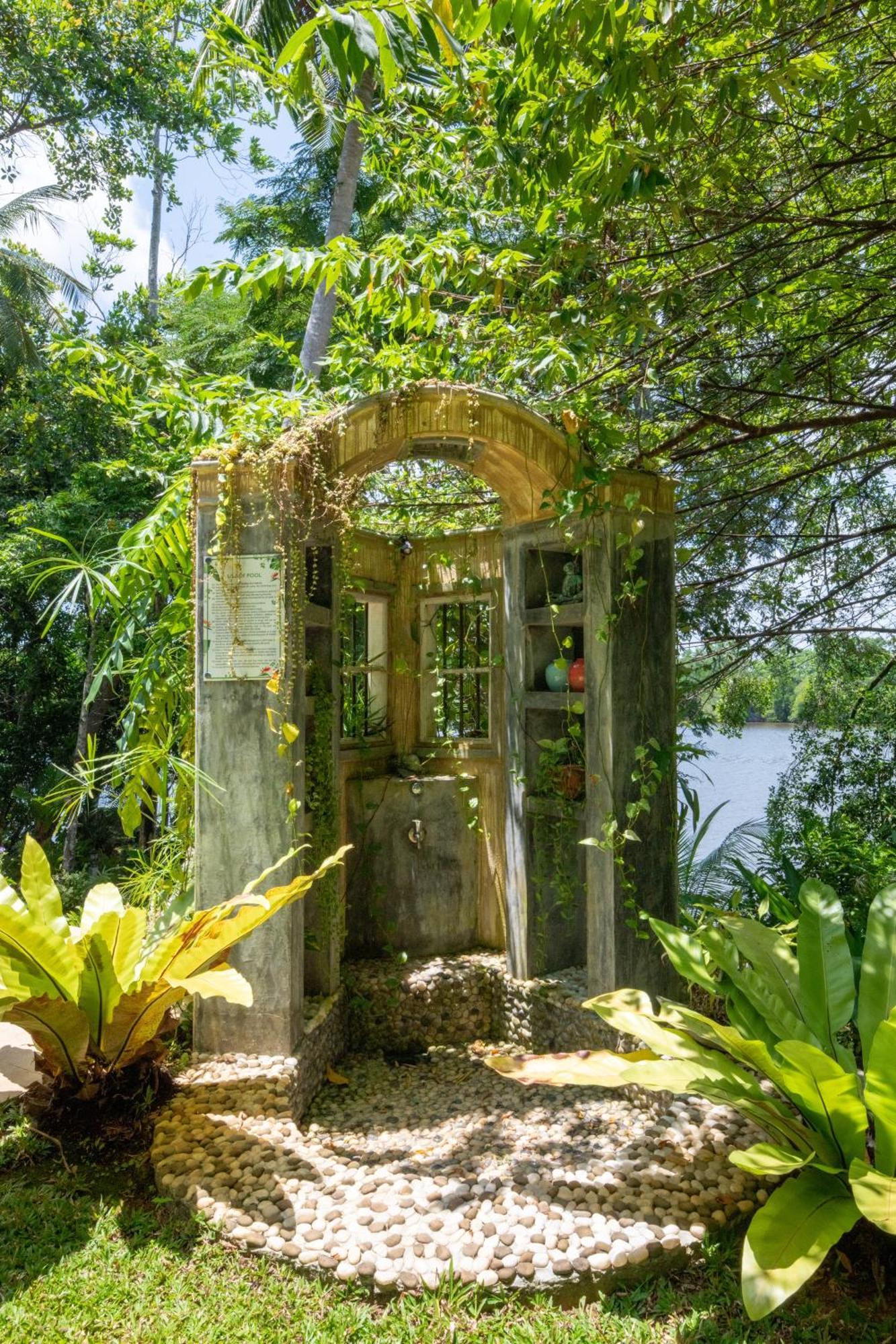 Villa Birdlake Hikkaduwa Buitenkant foto