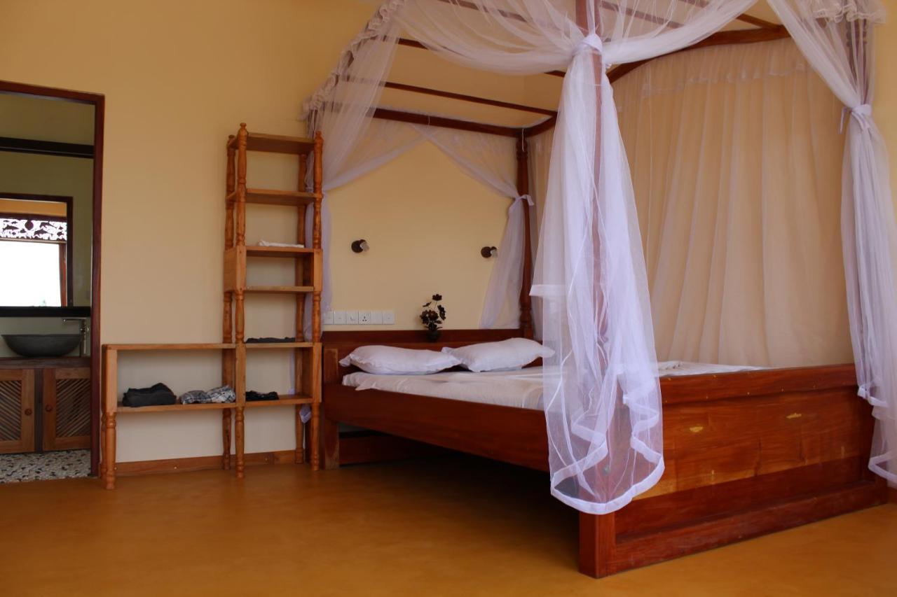 Villa Birdlake Hikkaduwa Buitenkant foto